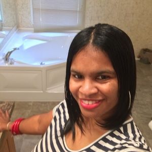 Meet your Posher, Regina